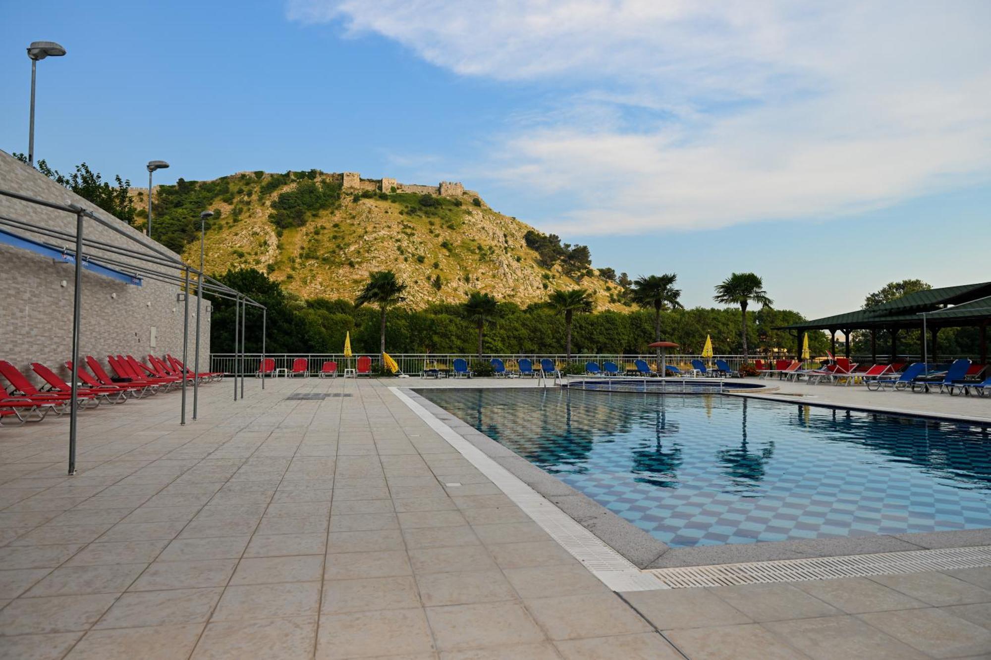 Buna Park Hotel Berdic e Siperme Exterior foto