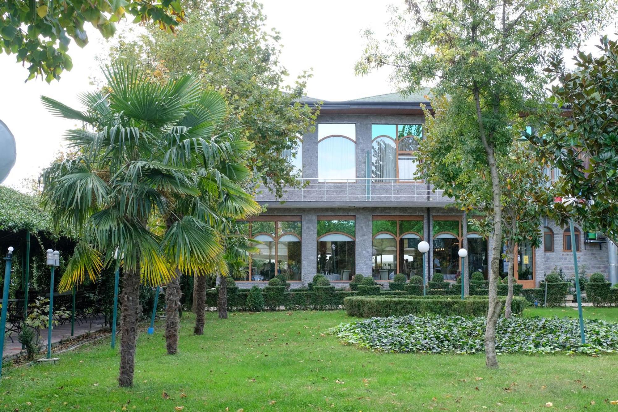 Buna Park Hotel Berdic e Siperme Exterior foto